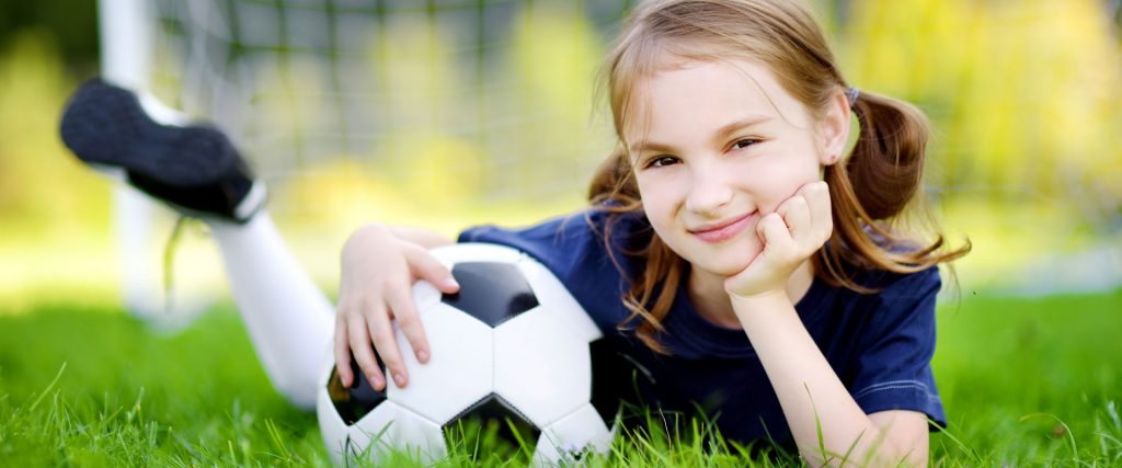 Hast du Lust auf etwas Neues oder möchtest dich an Fußball probieren?
Dann melde dich bei uns oder komm einfach mal vorbei!
